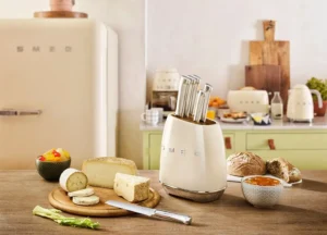 سرویس چاقو 7پارچه اسمگ رنگ کرم مدل Smeg KBSF02CR ایتالیایی (اصل)